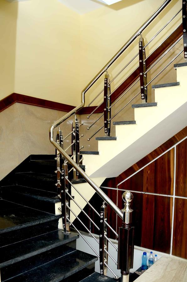 Hotel Shikhar Darshan Ujjain Ngoại thất bức ảnh